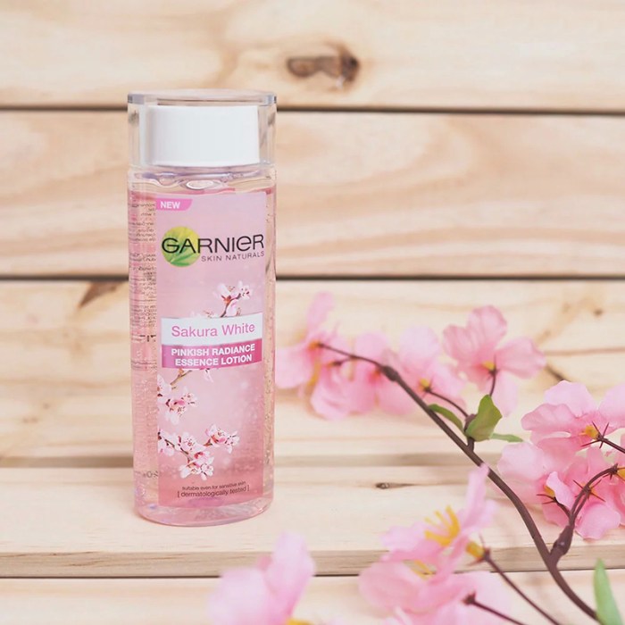 [Mengulas] Ingredients Garnier Sakura White Pinkish Radiance Essence Lotion terbaru