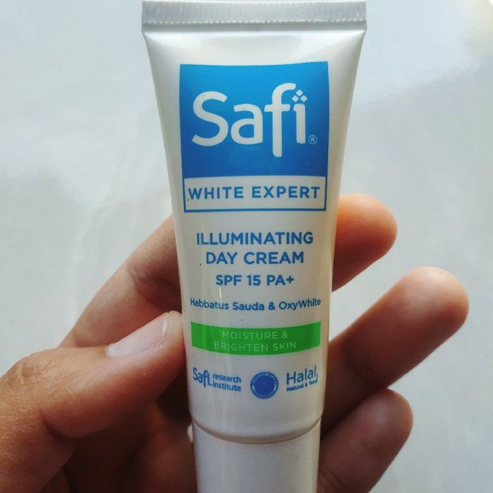 Cek Ingredients Safi White Expert Illuminating Day Cream SPF 15 PA++