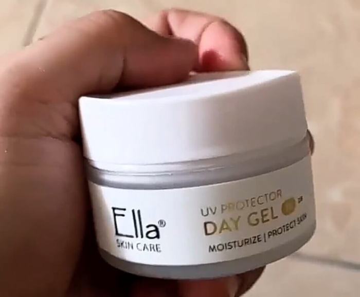 Cek Ingredients Ella Skincare Day Gel terbaru