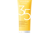 Ingredient Wardah UV Shield Acne Calming Sunscreen Moisturizing SPF 35 PA+++