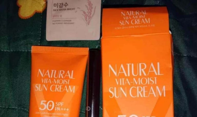 Cek Ingredients 3W Clinic Natural Vita Moist Suncream SPF 50+ PA+++