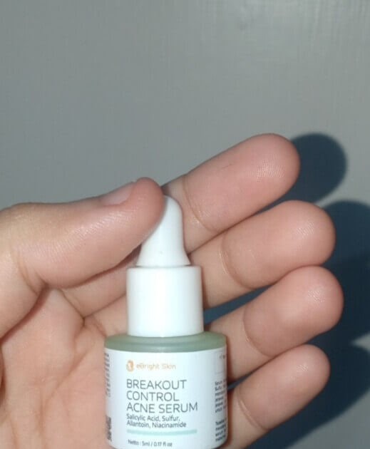 Cek Ingredients eBright Breakout Control Acne Serum