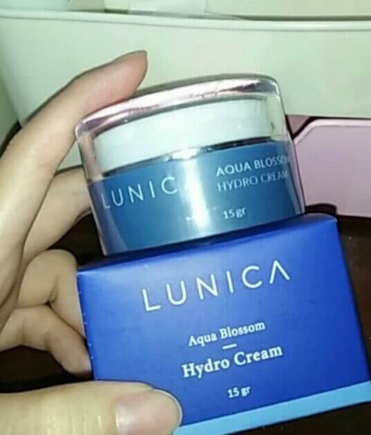 Cek Ingredients Lunica Aqua Blossom Hydro Cream
