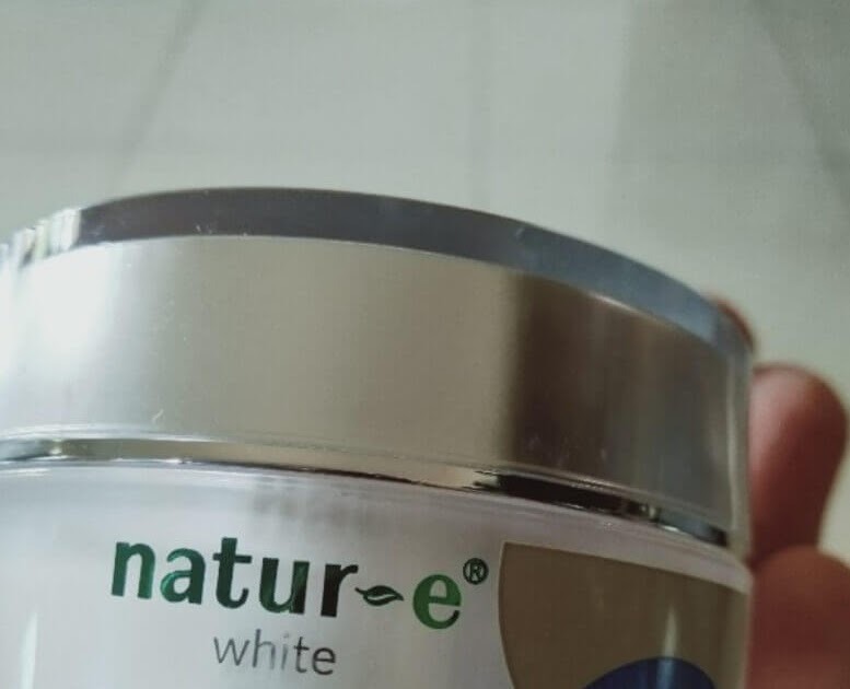 Cek Ingredients Natur E White Brightening Day Cream