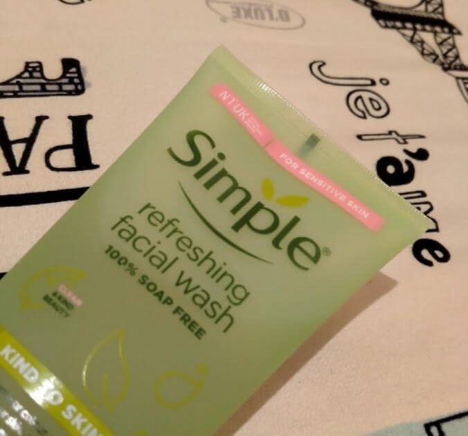 Cek Ingredients Simple Refreshing Facial Wash