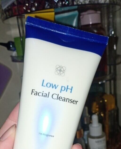 Cek Ingredients Trueve Low pH cleanser
