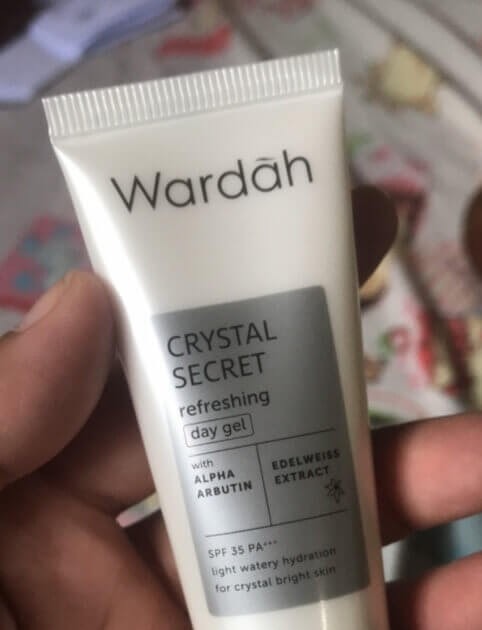 Cek Ingredients Wardah Crystal Secret Refreshing Day Gel SPF 35 PA+++