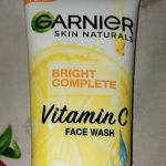 GARNIER Bright Complete Vitamin C Face Wash