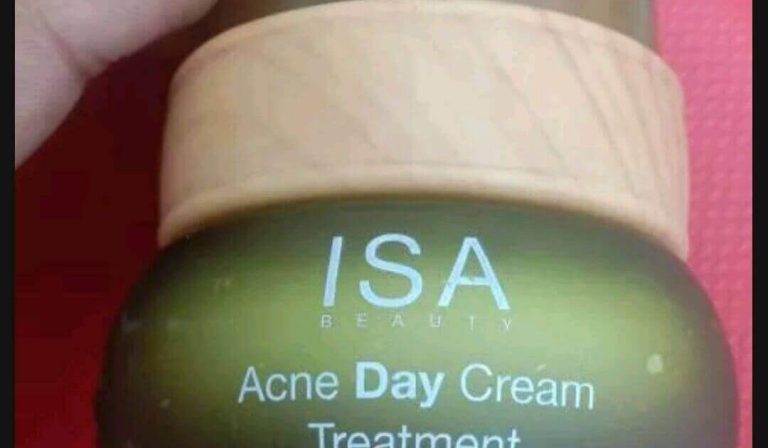 ISA Beauty Acne Day Cream Treatment