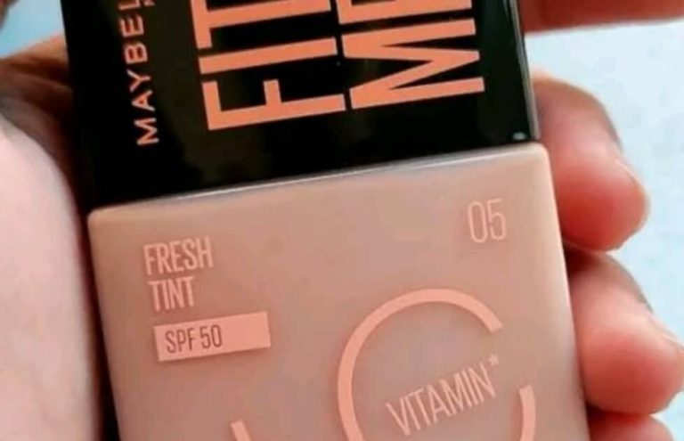 Maybelline Fit Me Fresh Tint Foundation Sunscreen SPF 50