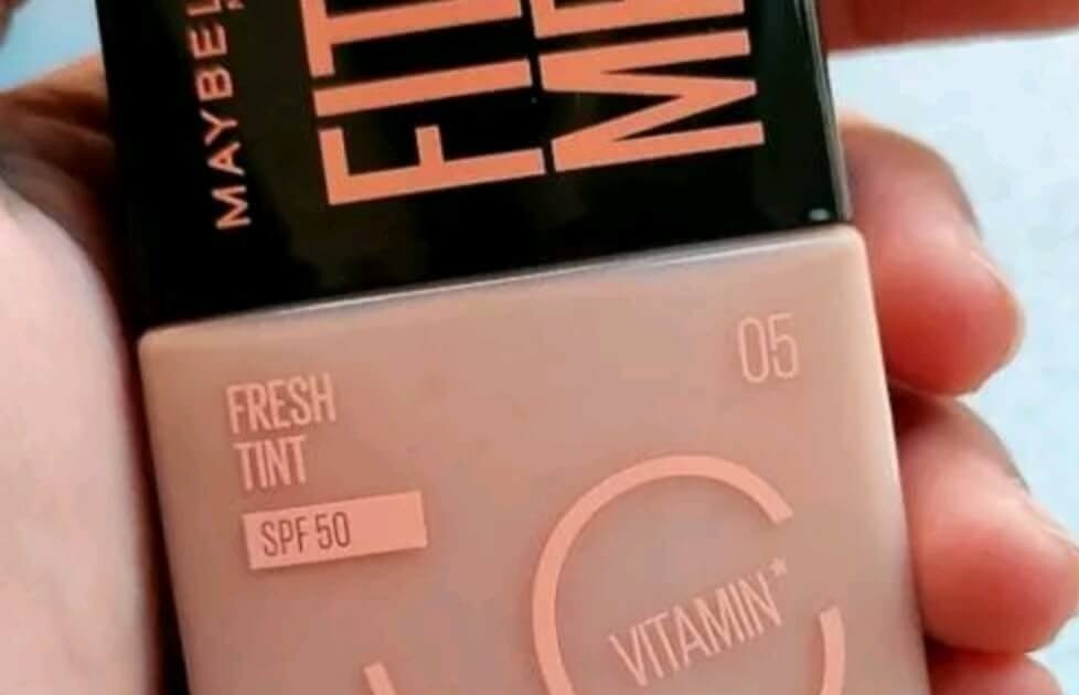 Maybelline Fit Me Fresh Tint Foundation Sunscreen SPF 50