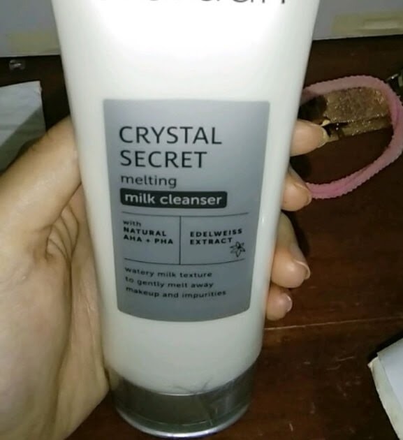 WARDAH CRYSTAL SECRET Melting Milk Cleanser