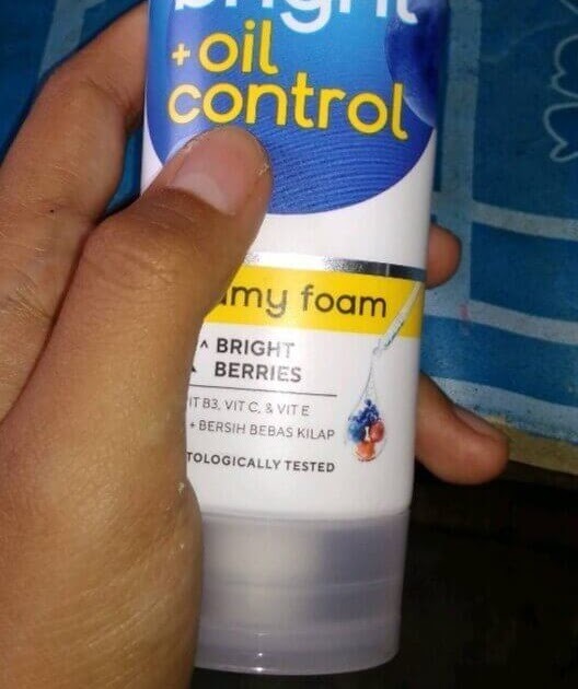 Wardah Perfect Bright + Oil Control Creamy Foam (formula baru)