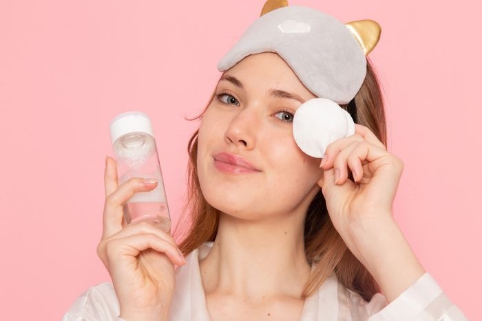 Mengenal perbedaan toner dan essence dalam skincare Mengenal perbedaan toner dan essence dalam skincare