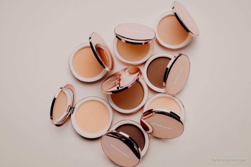 Kenalan dengan Tinted Blur Balm, Inovasi Balm-to-Powder Terbaru dari Laura Mercier