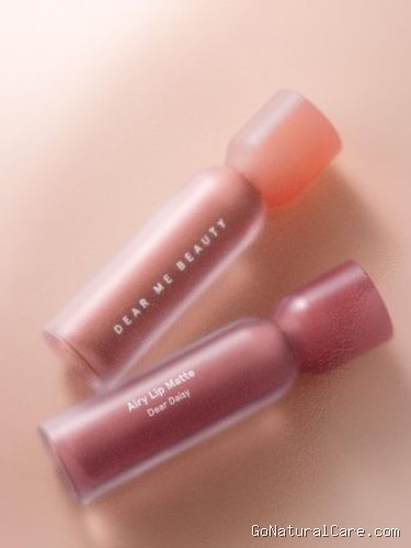 Dear Me Beauty merilis produk pewarna bibir baru dengan hasil matte lembut, yakni Airy Lip Matte