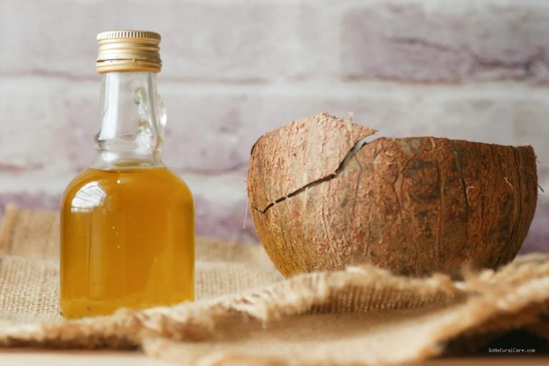 Photo by Towfiqu barbhuiya via Pexels - Manfaat Minyak Kelapa: Rahasia Kulit Glowing dan Rambut Sehat