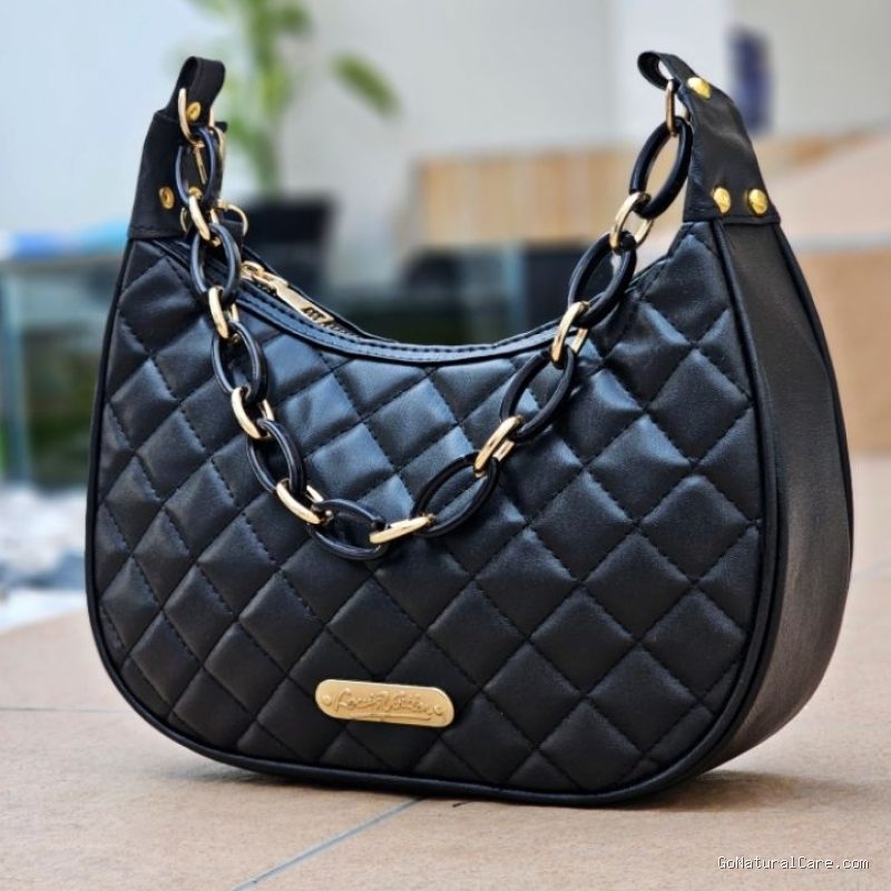 Photo by shopee.co.id - 10 Rekomendasi Tas Selempang Wanita yang Praktis dan Stylish