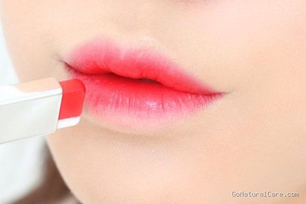 Photo by lifestyle.sindonews.com - Cara Mengaplikasikan Lip Tint agar Rata di Bibir Kering