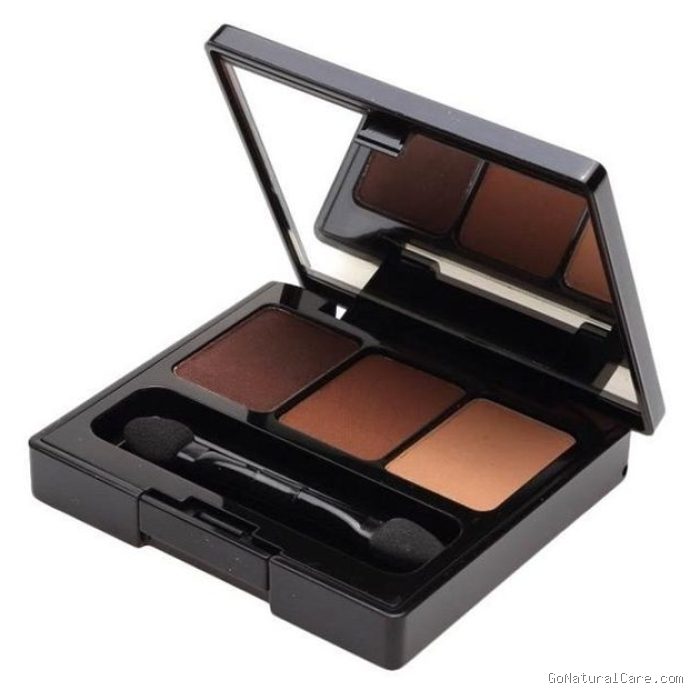 Photo by stylo.grid.id - Cara Menggunakan Eyeshadow Cokelat Sebagai Pengganti Pensil Alis