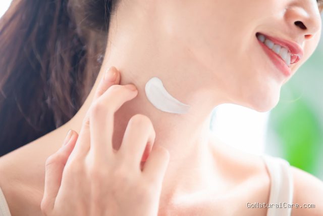 Photo by kumparan.com - Panduan Perawatan Kulit Leher agar Tetap Kencang dan Awet Muda