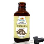 Photo by tropicalholistic.com - Penyebab Kulit Kepala Malah Muncul Ketombe Parah Setelah Rutin Pakai Castor Oil