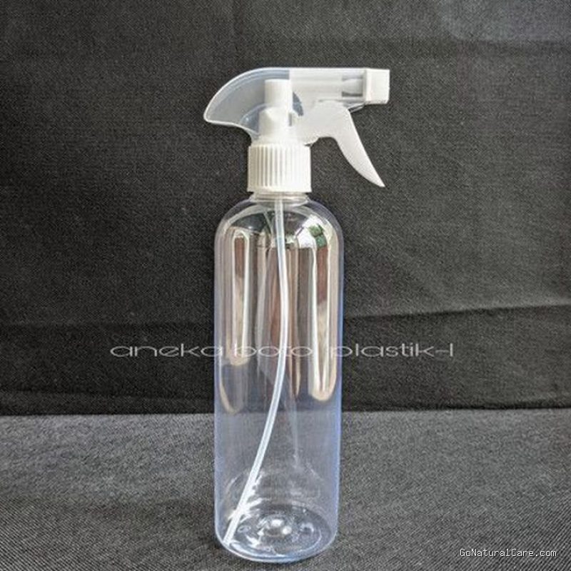 Bolehkah Menggunakan Rosemary Water Hangat Buat Semprotan Rambut Malam Hari