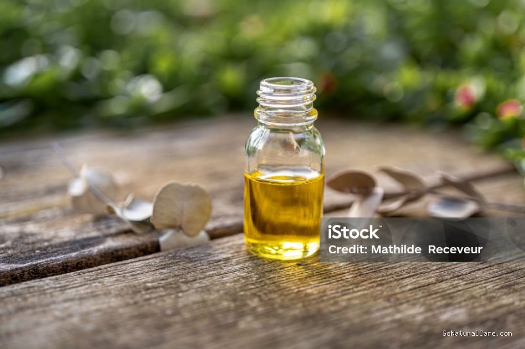 Trik Mengatur Takaran Tetes Minyak Atsiri Rosemary Biar Gak Bikin Pusing Mual